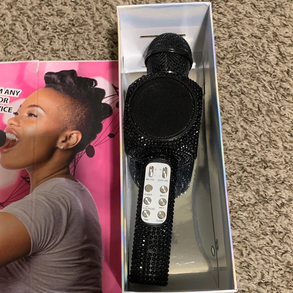 dELiA*s Bling Microphone & Speaker - Silver